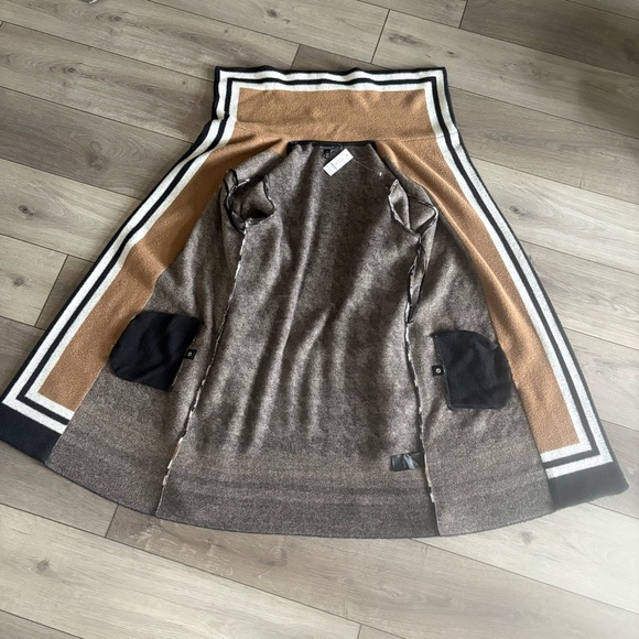 White House Black Market Houndstooth Cardigan in Black, White, and Brown - Picture 7 of 9